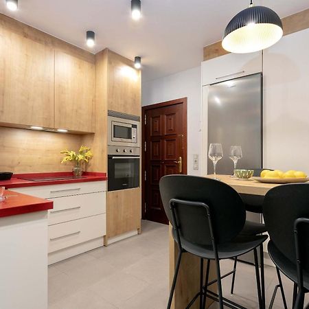 Genteel Home Puerta Real Granada Bagian luar foto
