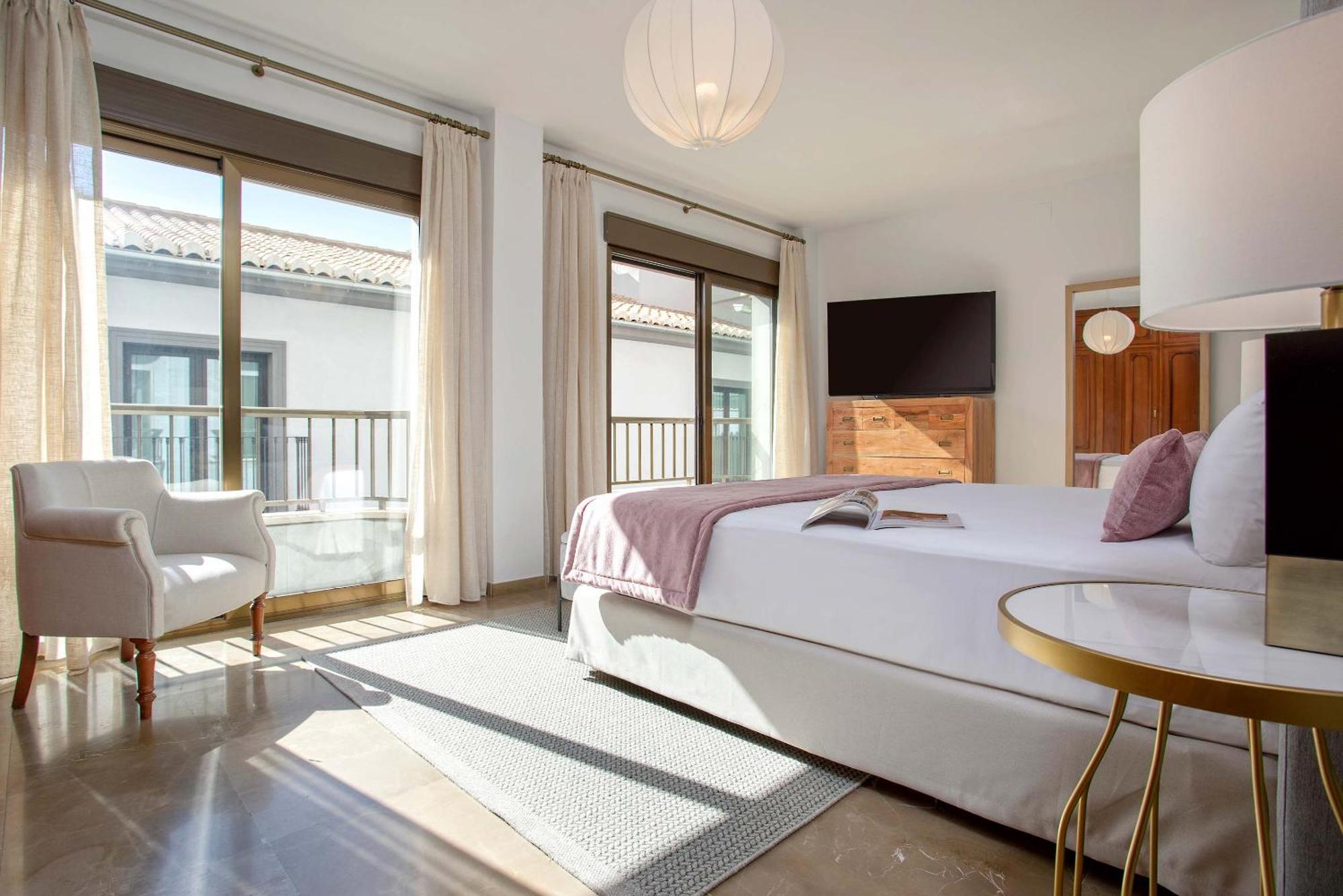Genteel Home Puerta Real Granada Bagian luar foto