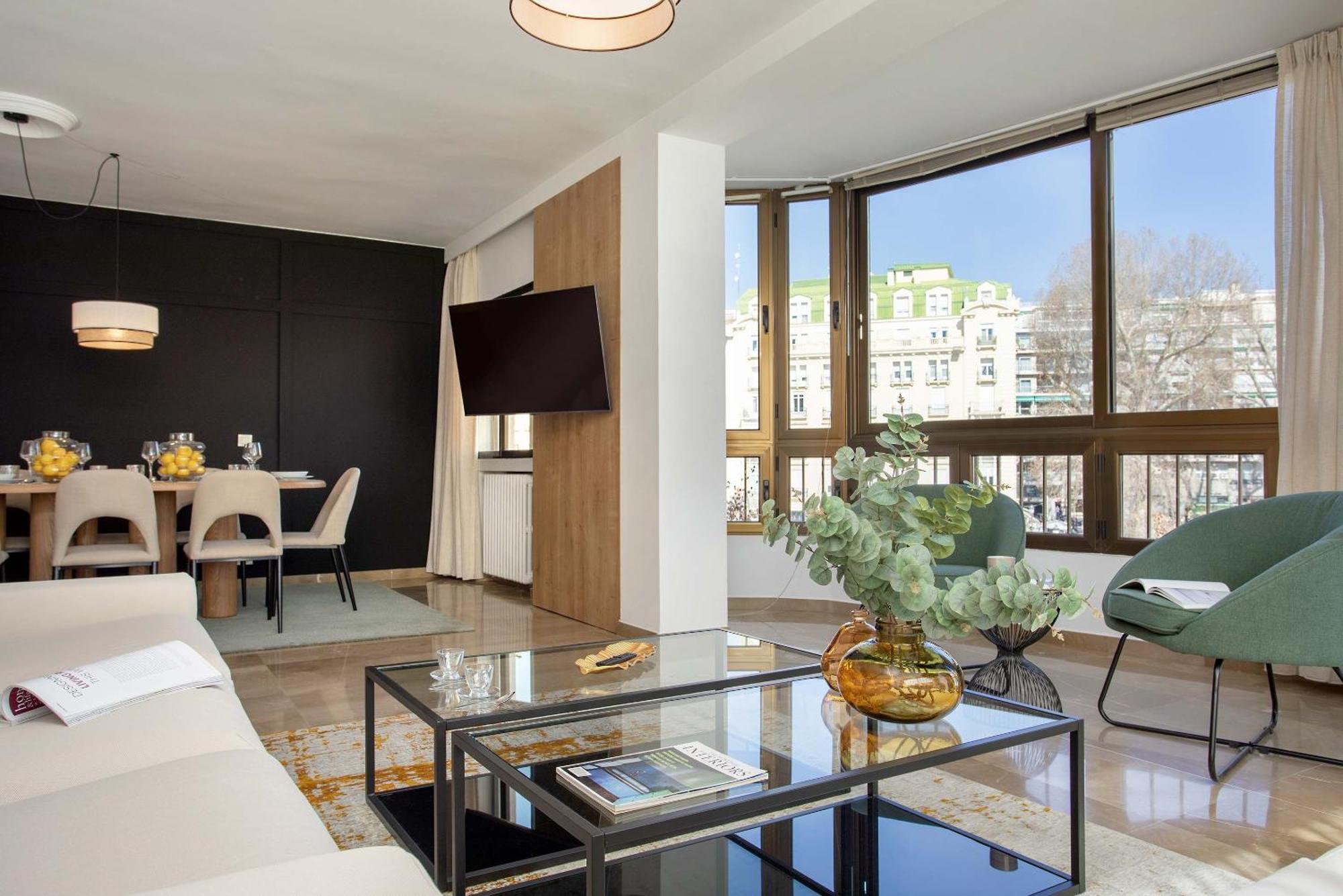 Genteel Home Puerta Real Granada Bagian luar foto