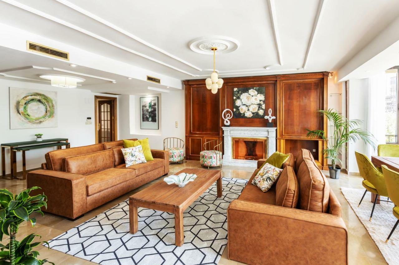 Genteel Home Puerta Real Granada Bagian luar foto